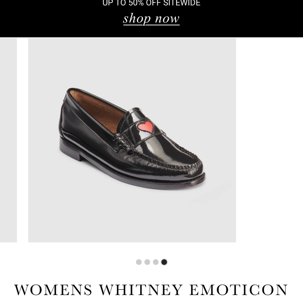 G.H. Bass Weejuns Women's Emoticon Black Loafers with Heart 7.5M